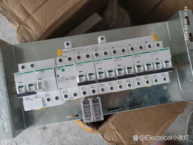 国内家装配电箱用用的最多的是正泰断路器,其次是德力西,两者价格